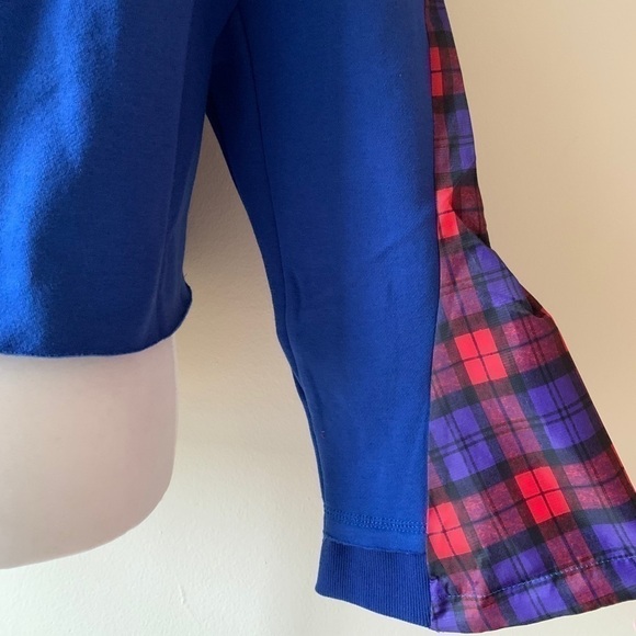 LF bell sleeve crop sweatshirt size XS NWT - Picture 11 of 13